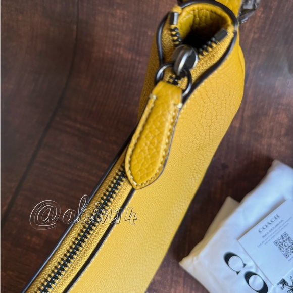 NWT Coach Luna Leather Shoulder Bag - Picture 3 of 8